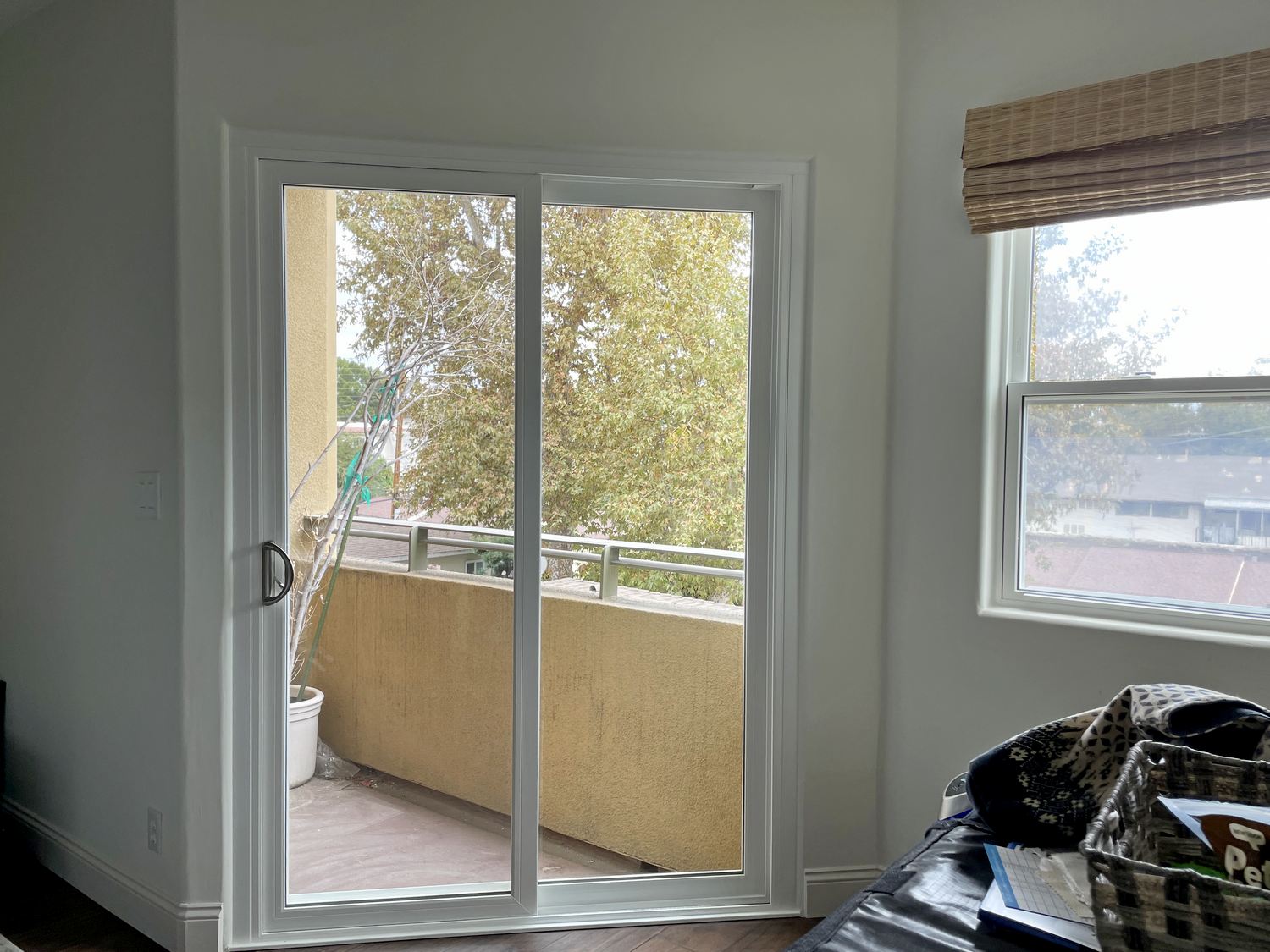 Windows and Patio Door replacement in Studio City (3)