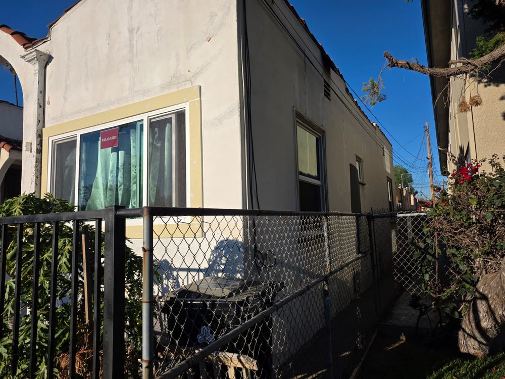 White Milgard Window Replacement in Los Angeles, CA (10)