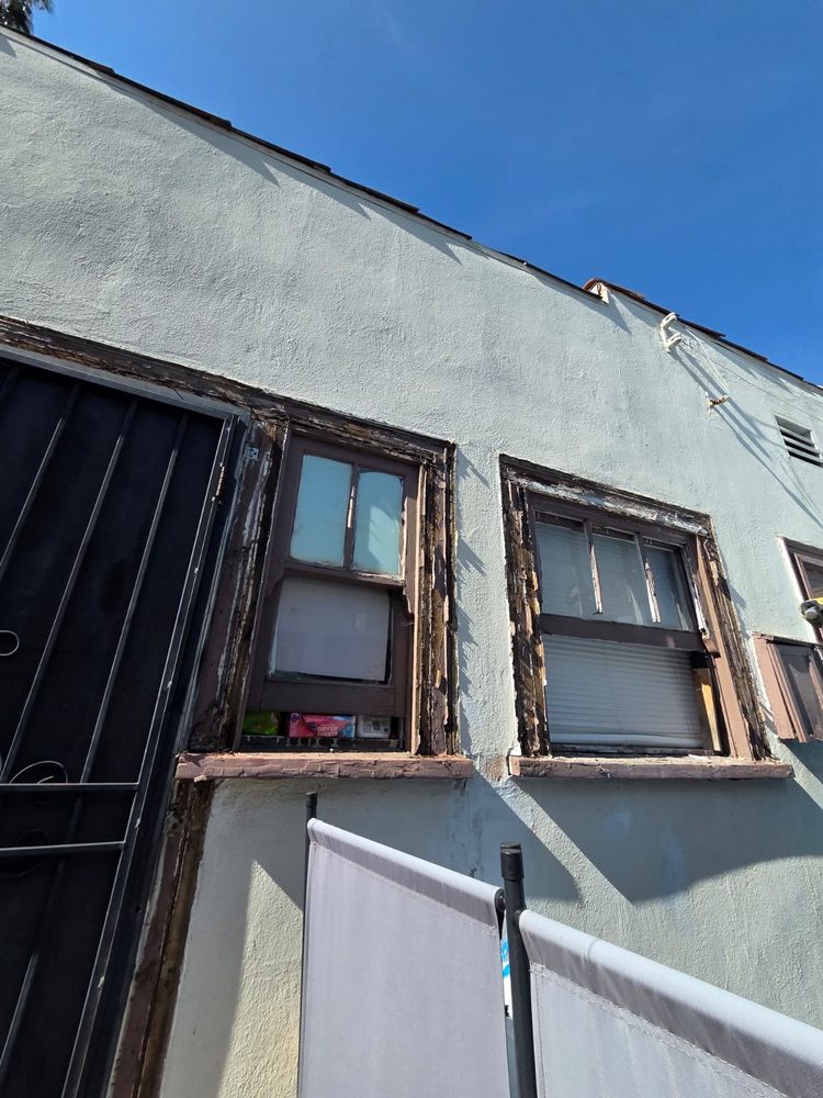 White Milgard Window Replacement in Los Angeles, CA (11)