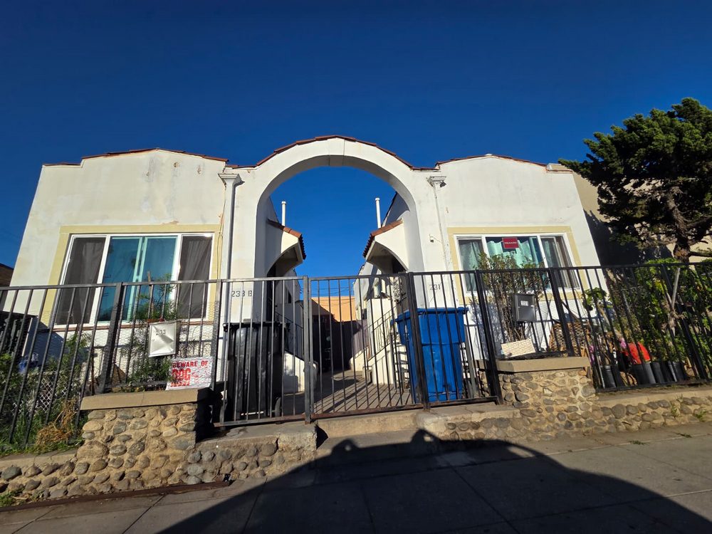 White Milgard Window Replacement in Los Angeles, CA (12)