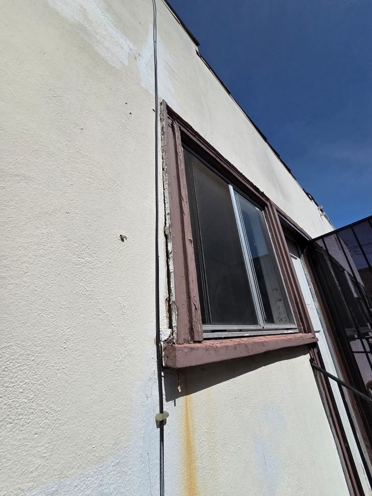 White Milgard Window Replacement in Los Angeles, CA (15)