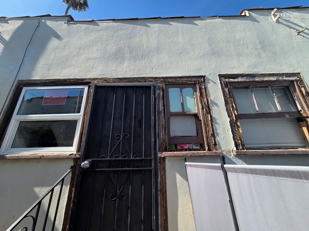 White Milgard Window Replacement in Los Angeles, CA (8)