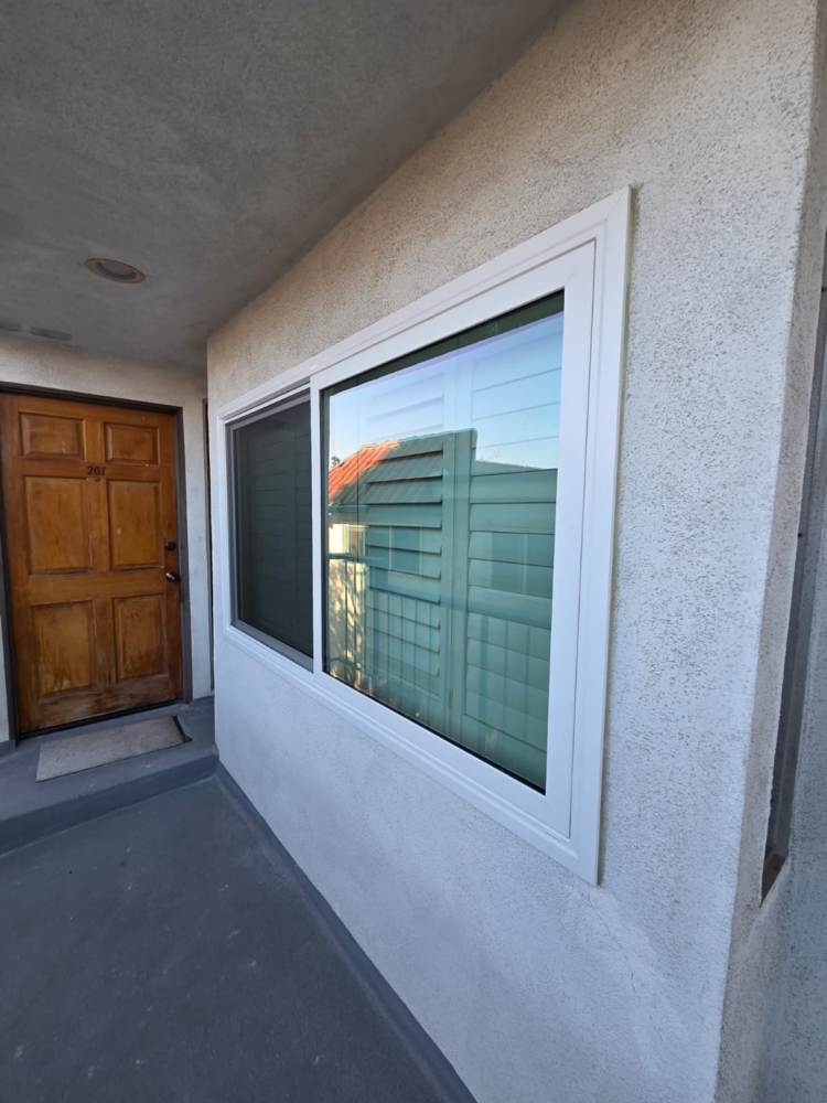 American Deluxe -White Milgard Tuscany Window and Sliding Patio Door Upgrades in Santa Monica, CA (3)