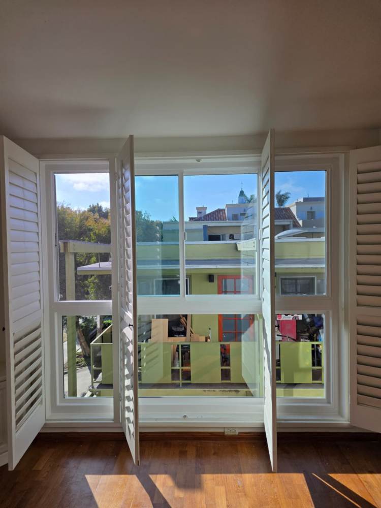 American Deluxe -White Milgard Tuscany Window and Sliding Patio Door Upgrades in Santa Monica, CA (6)